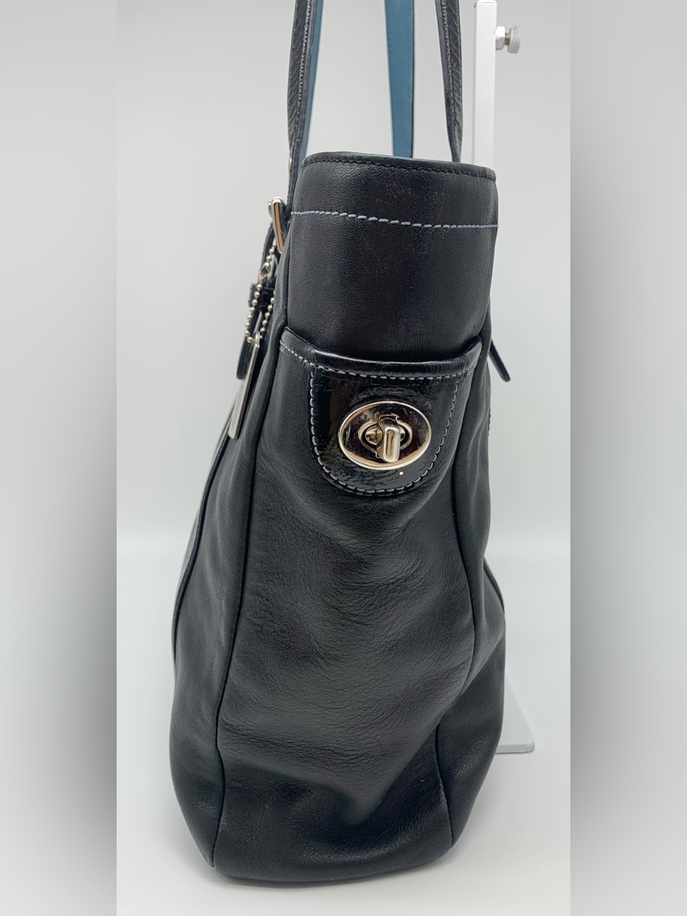 Coach Vintage Leatherware Tote 5787 Black W/Blue Interior, Patent Leather Trim - Picture 7 of 15
